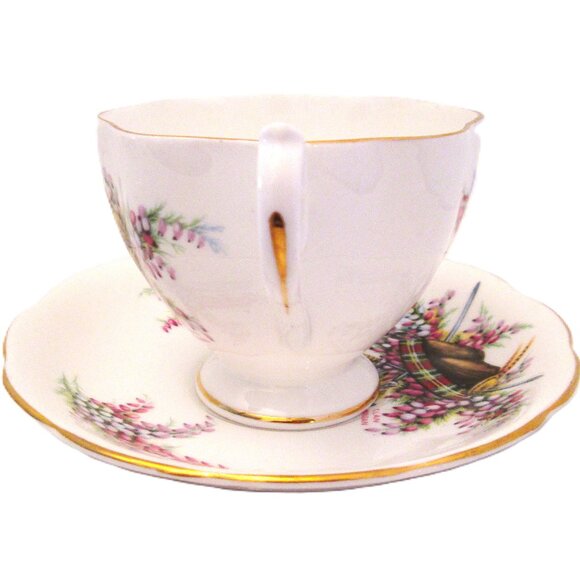 Vtg scottish china festive Queen Anne teacup & saucer of swords,plaid,victory,fl - Picture 4 of 6
